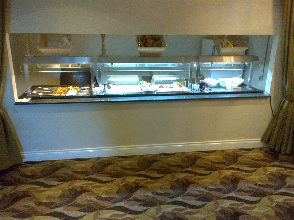 Frühstücksbuffet Leonardo Hotel Hamburg Elbbrücken