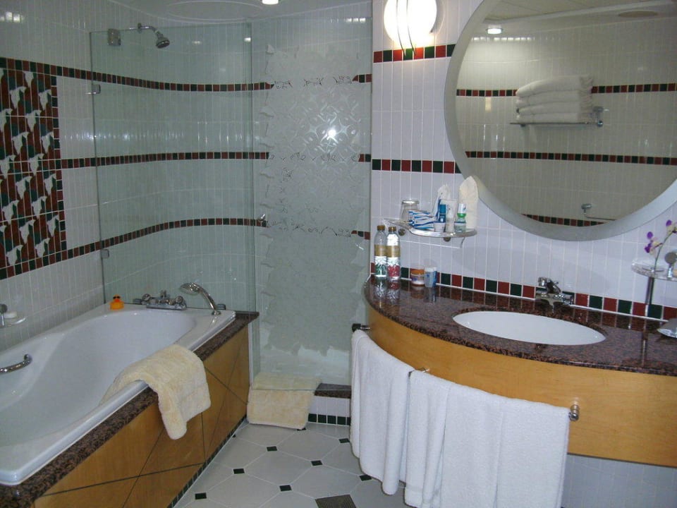 Bad Hotelzimmer Jumeirah Beach Hotel