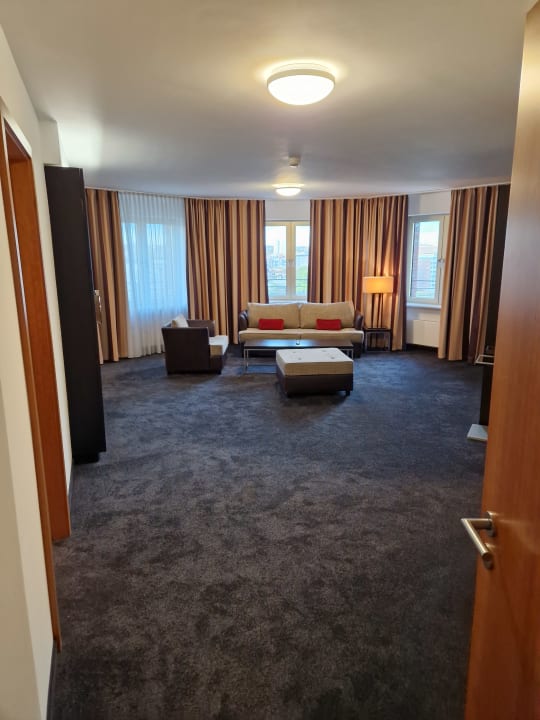 Zimmer Lindner Hotel Frankfurt Main Plaza, part of JdV by Hyatt