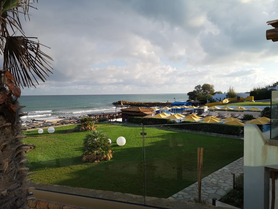 Strand Mitsis Rinela