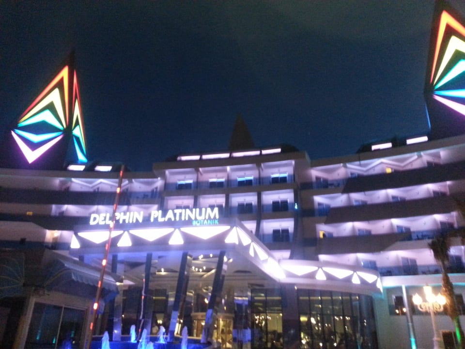 Eingang Hotel Botanik Platinum