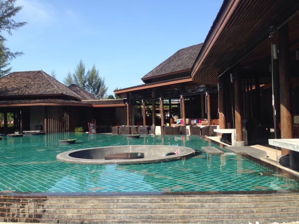 Pool Apsara Beachfront Resort & Villa - Resort