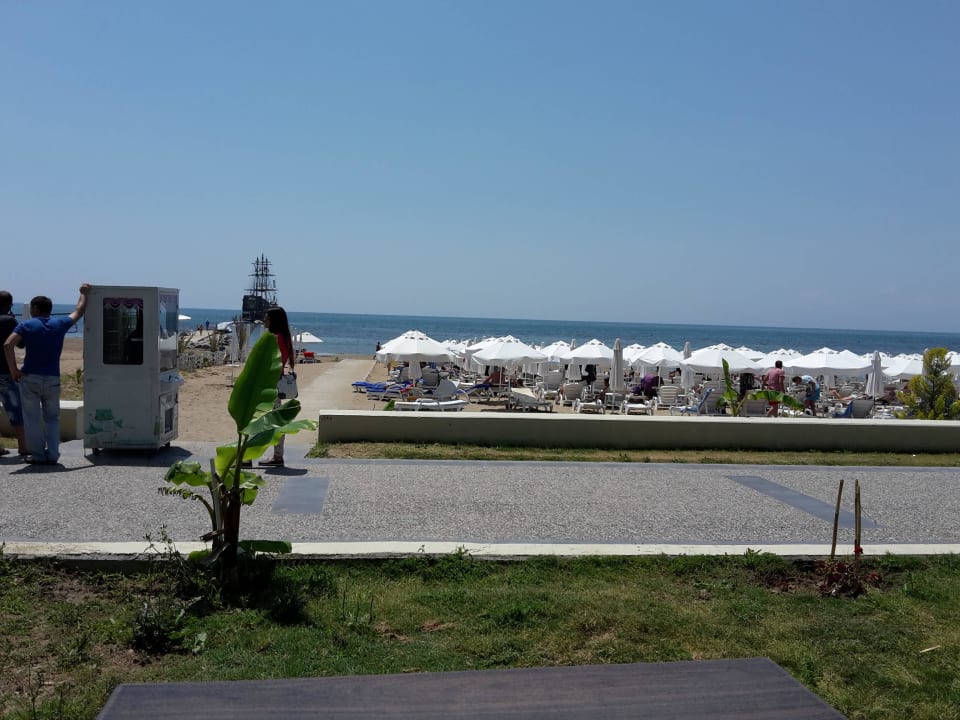 Blick von der hoteleigenen Strandbar  Merve Sun Hotel & Spa