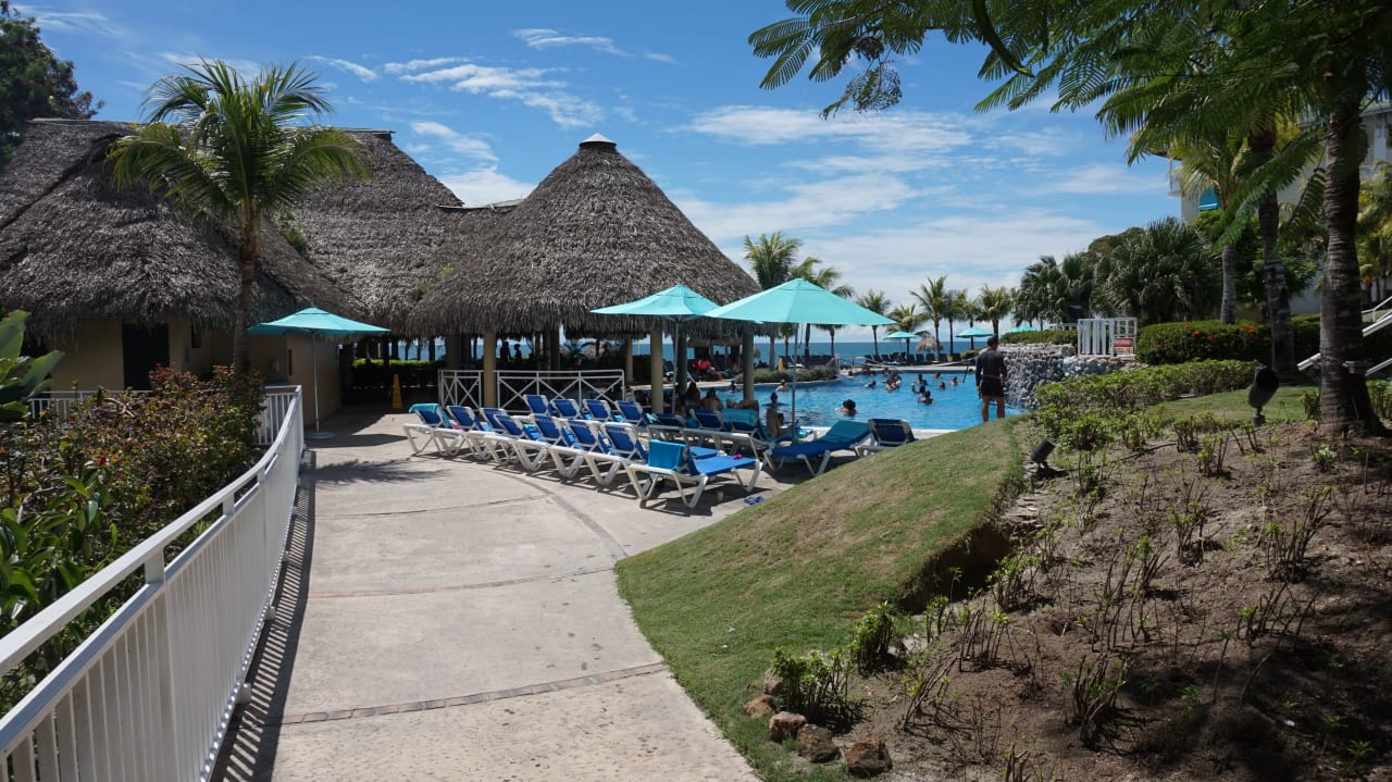 Pool Bijao Beach Resort