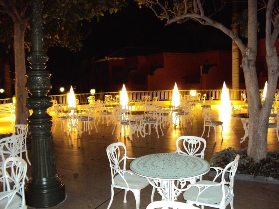 Die Terrasse am Abend Adrián Hoteles Colón Guanahaní - Adults only