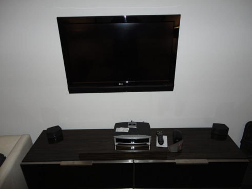 Suite 1111 W South Beach