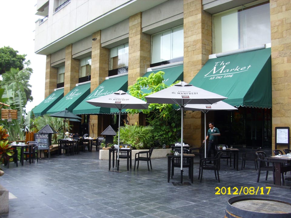 Restaurant beim Pool Hilton Hua Hin Resort & Spa