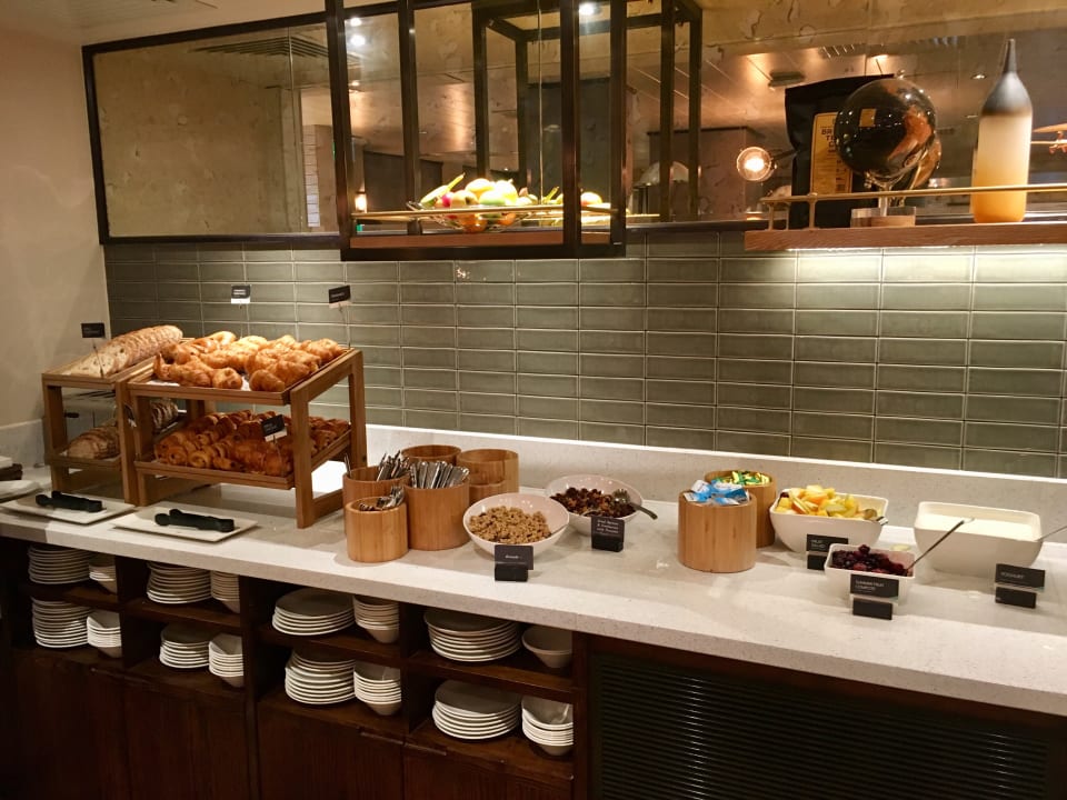 Gastro hub by Premier Inn London Westminster Abbey