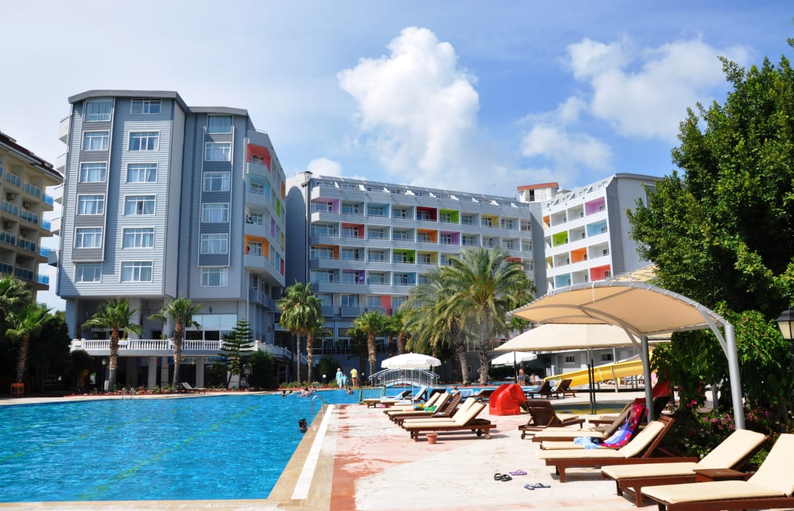 Außenansicht Club & Hotel Karaburun