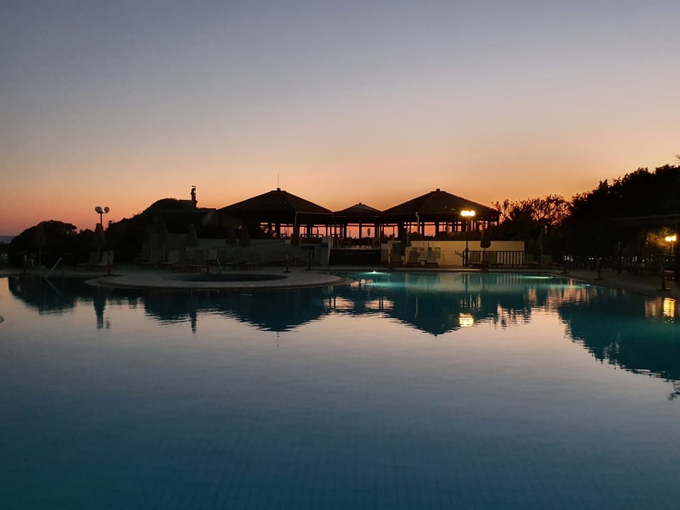 Pool Apollonia Beach Resort & Spa