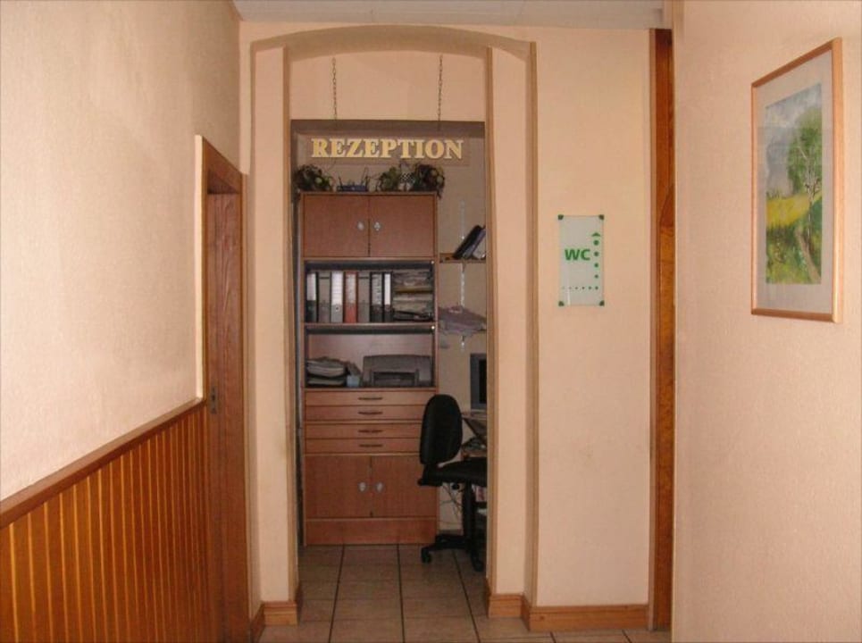 Rezeption Stichwehs Hotel am Bahnhof