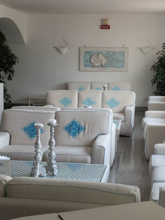 Empfang vom Hotel Gabbiano Azzurro Hotel & Suites