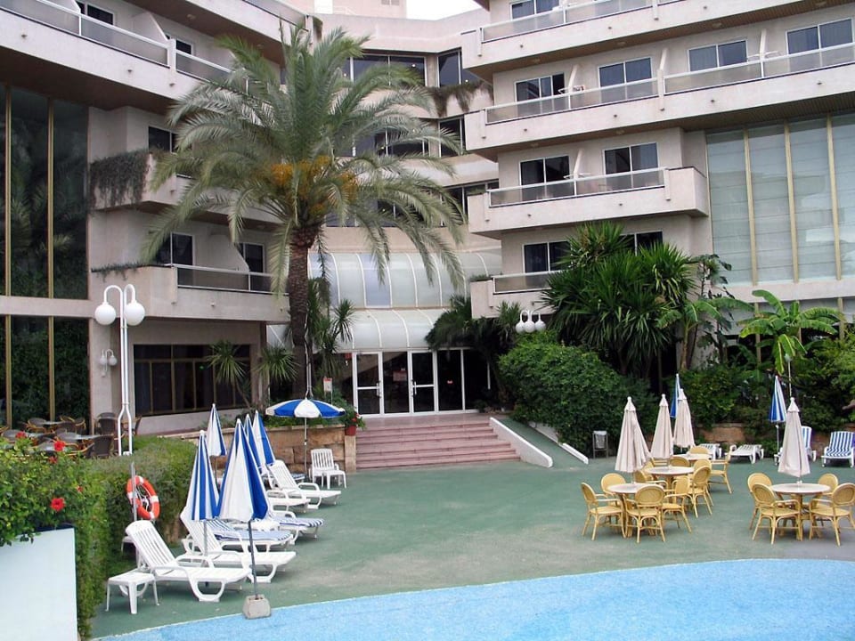 Eingang Hotel von der Poolseite BG Hotel Rei del Mediterrani Palace