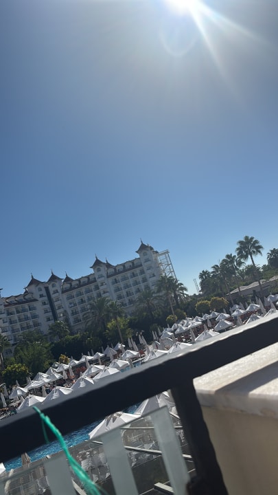 Pool Side Mare Resort & Spa