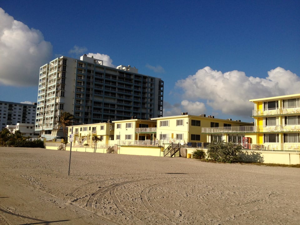 Aussenansicht vom Meer Hotel Oceanfront Resort