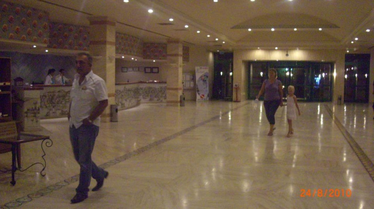 Eingangshalle Salamis Bay Conti Resort Hotel & Casino