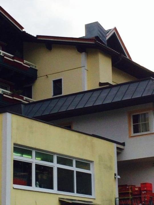 Küchenschacht mit Dachgiebelfenster von 413 Hotel Kohlerhof