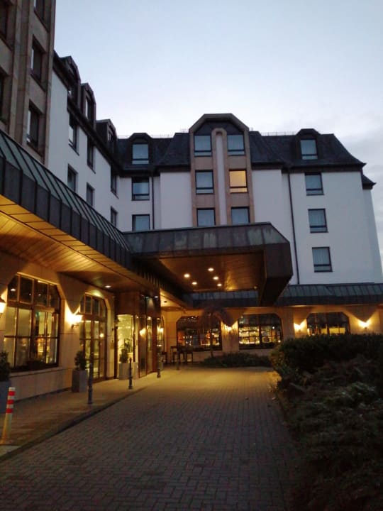 Außenansicht Maritim Hotel Königswinter