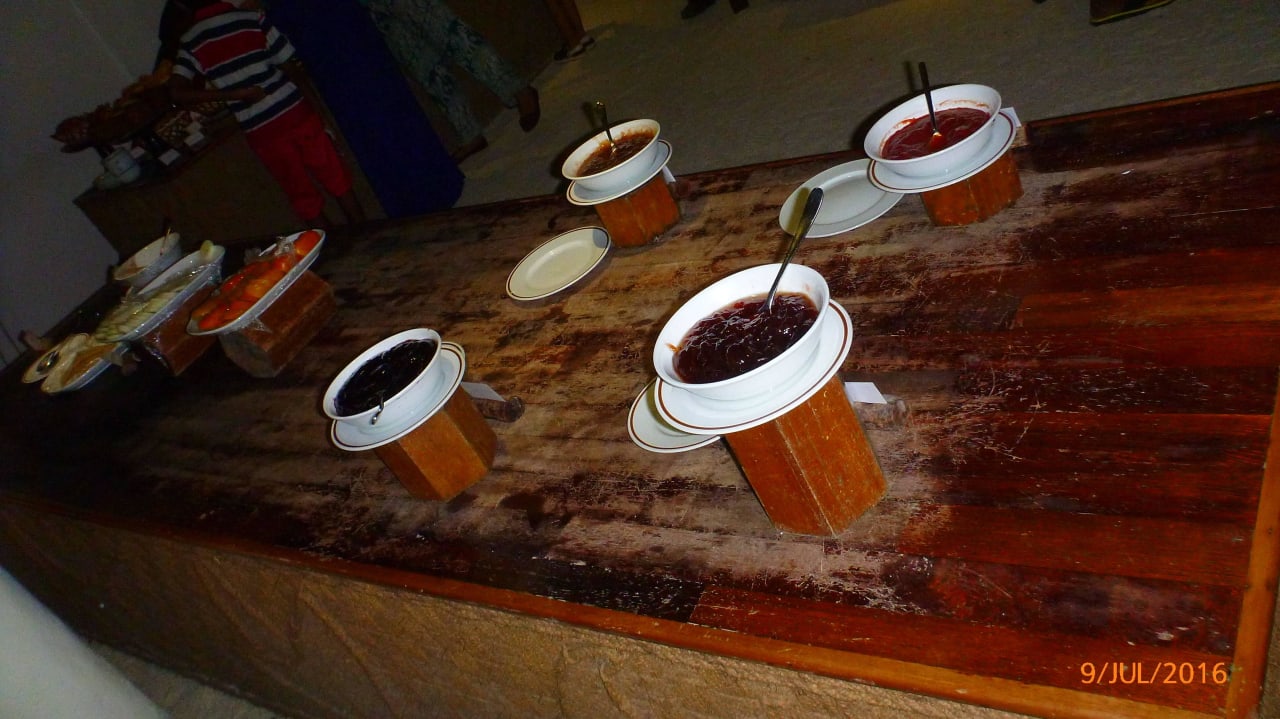 Teil des Frühstücksbüffet Eri Maldives