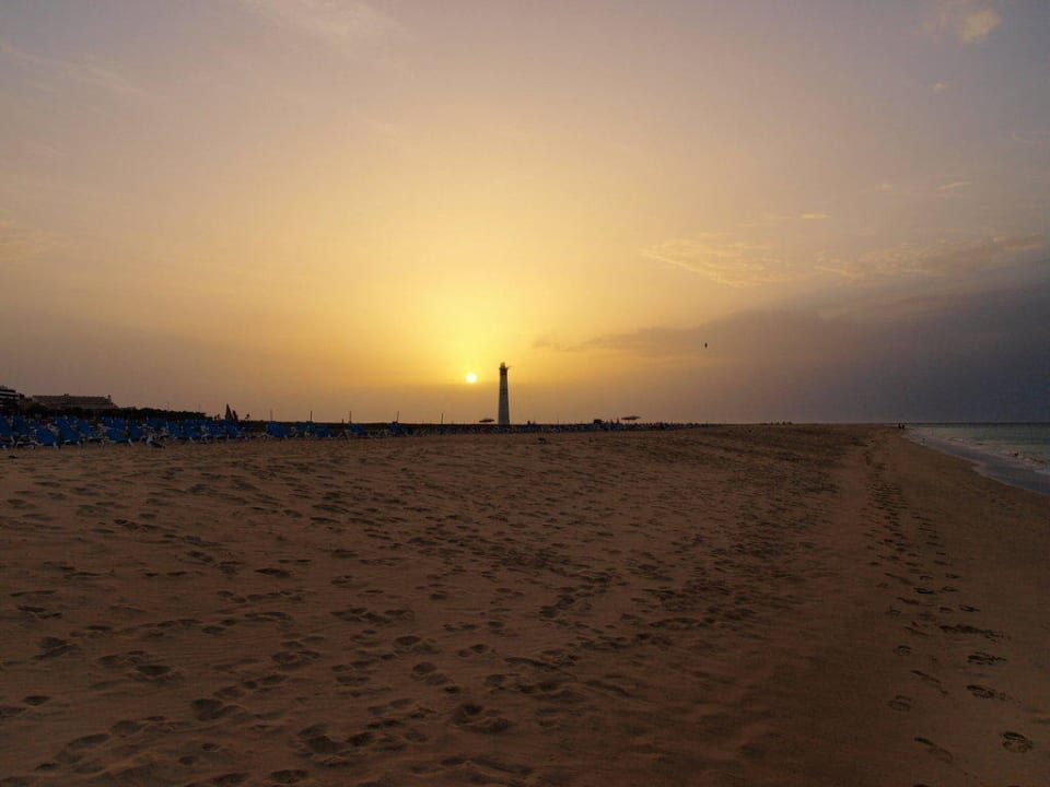Sonnenaufgang am Leuchturm/Jandia Hotel Riu Palace Jandia