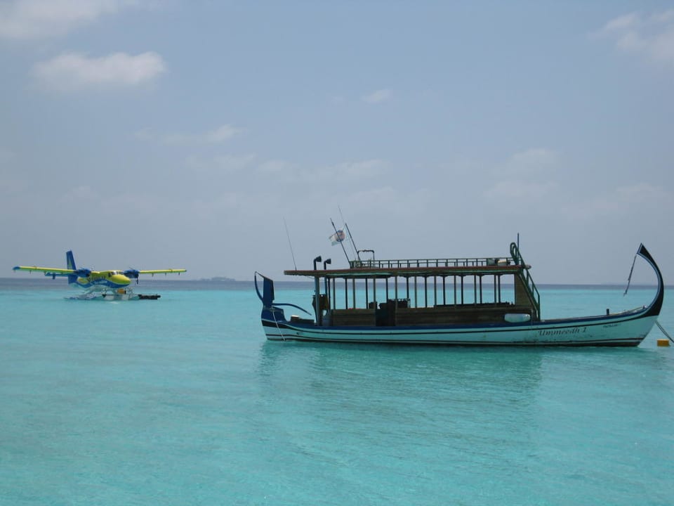 So kommt man auf die Insel Angaga Island Resort
