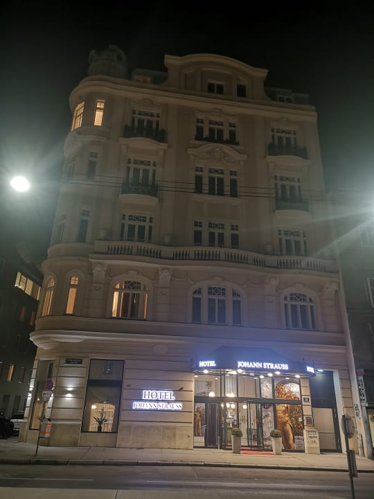 Außenansicht Hotel Johann Strauss