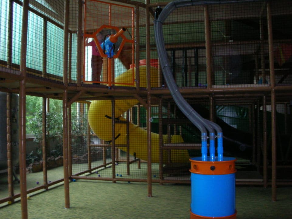 Die Spielburg im Abenteuer Dschungelland Ferienwohnungen Ferienpark Weissenhäuser Strand