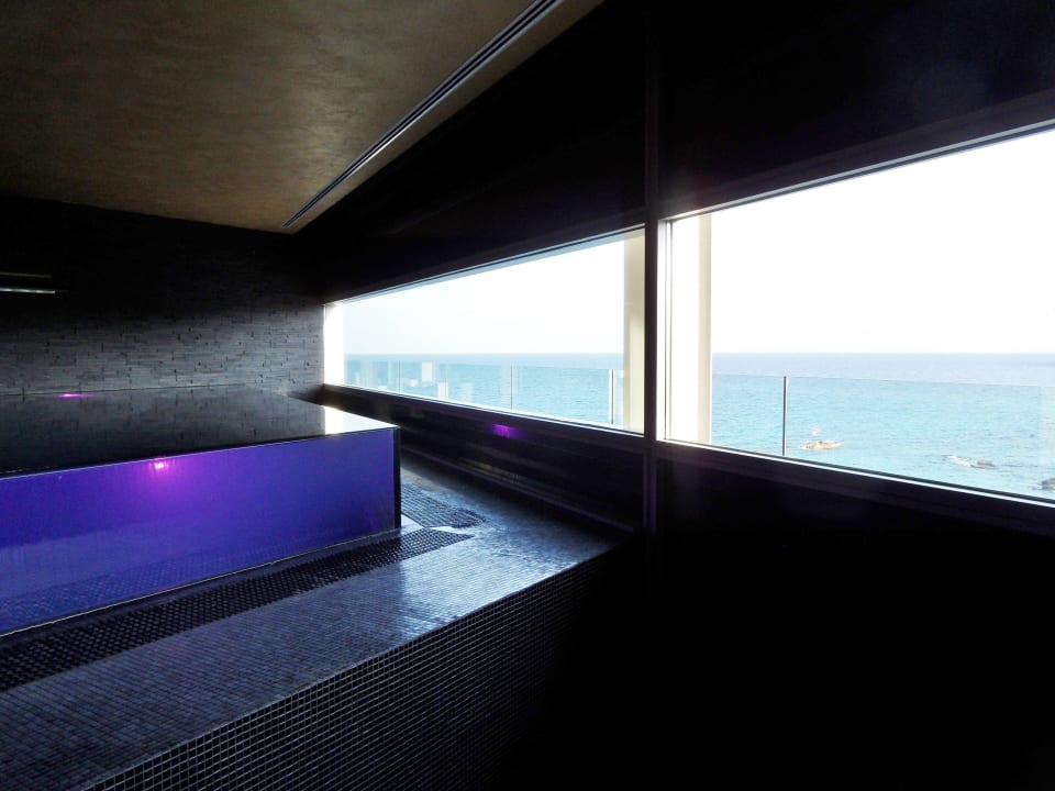 Innen-Pool 9.Etage Son Moll Sentits Hotel & Spa