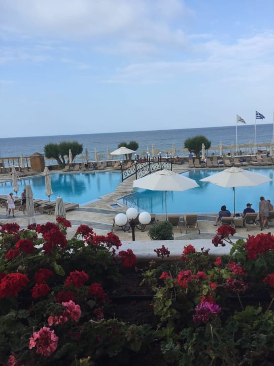 Pool  Creta Maris Resort
