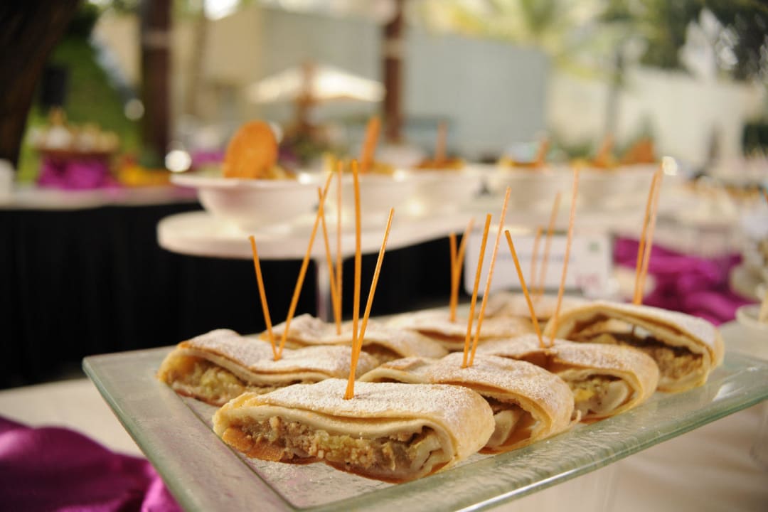 Food Hotel Grand Mercure Bangalore