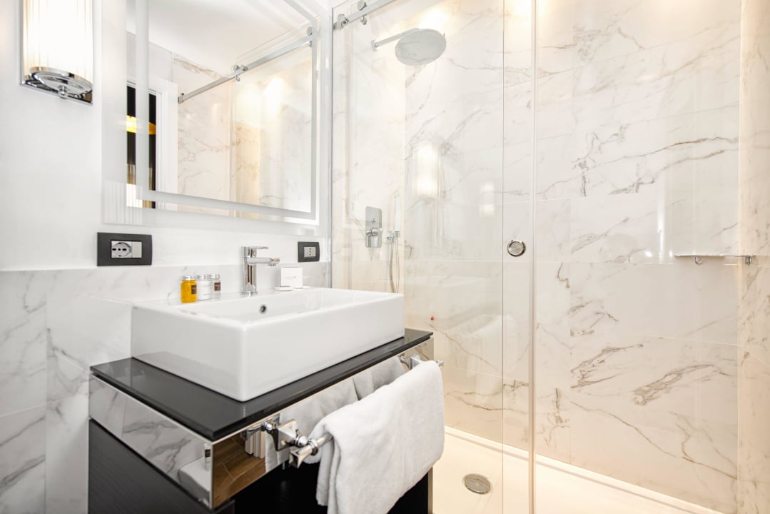 Executive Triple Room The Independent Suites