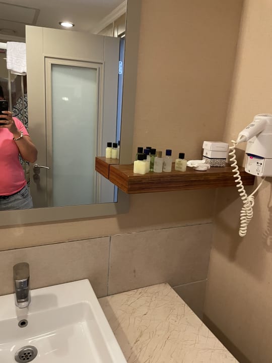 Zimmer Well Palace Side