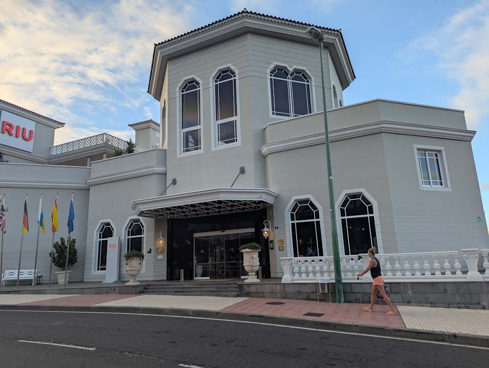 Außenansicht Hotel Riu Garoe