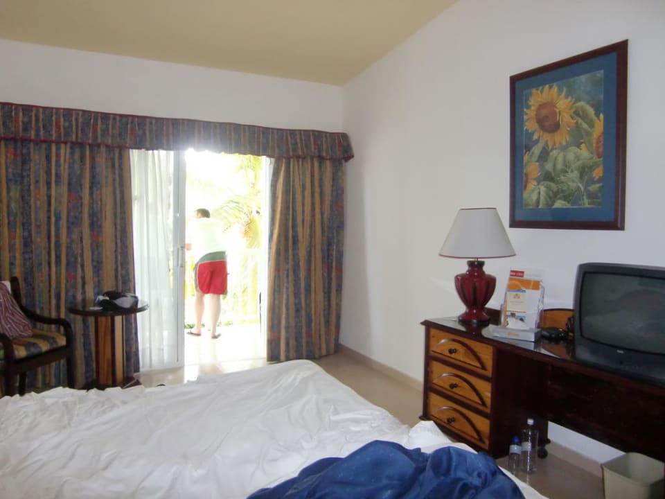 Zimmer, alles ein bischen älter, aber sauber Playabachata Hotel