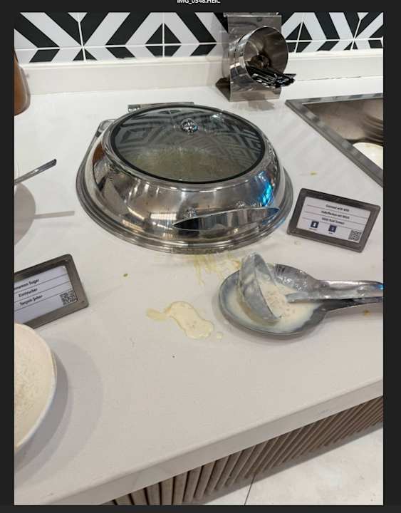 Gastro Jacaranda Luxury Resort