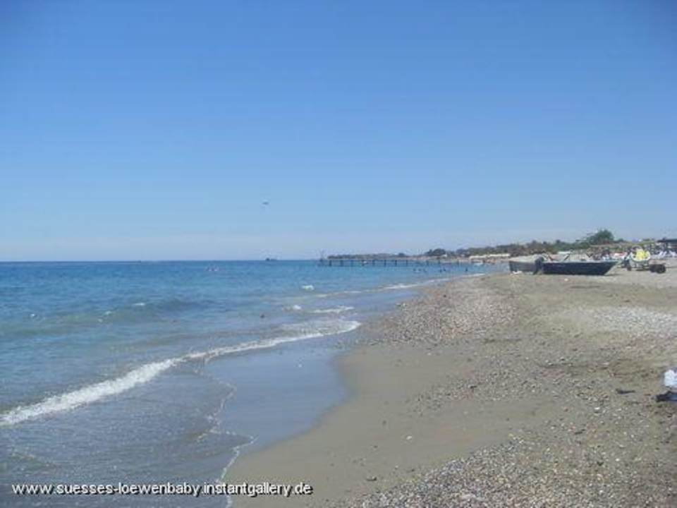 Strand Club Turtas Beach Hotel