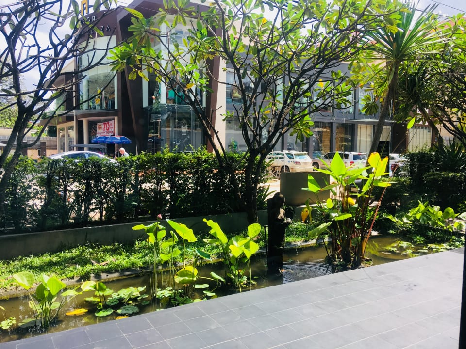 Gartenanlage Lynnaya Urban River Resort