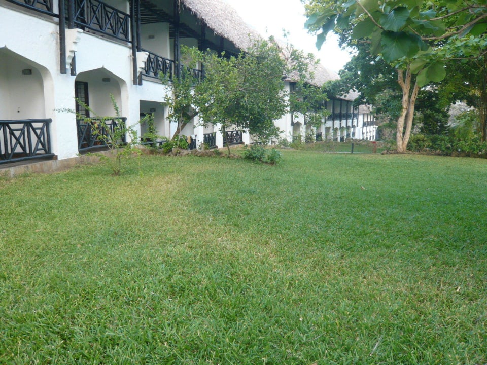 Aussenansicht der Zimmer /Gartenanlage Hotel Papillon Lagoon Reef
