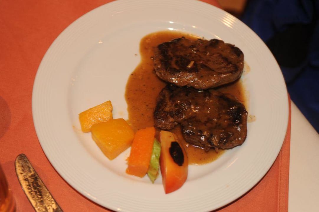 Pfeffersteak zum Dinner Xanadu Club Makady Bay