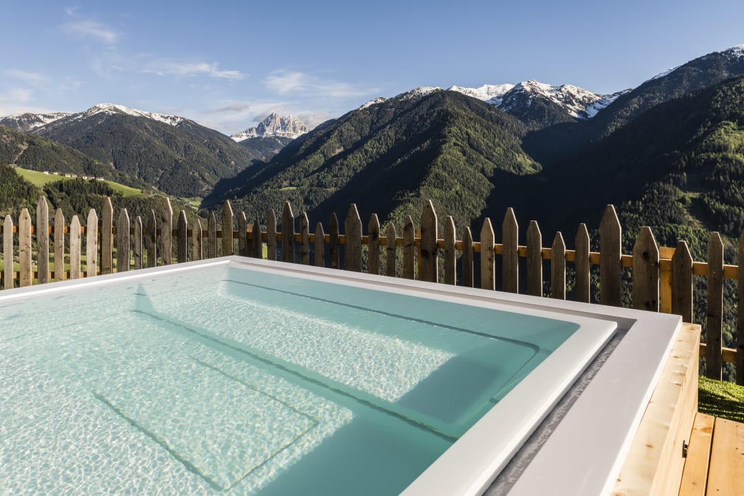 Pool Ferienbauernhof Löchlerhof Lüsen Dolomites