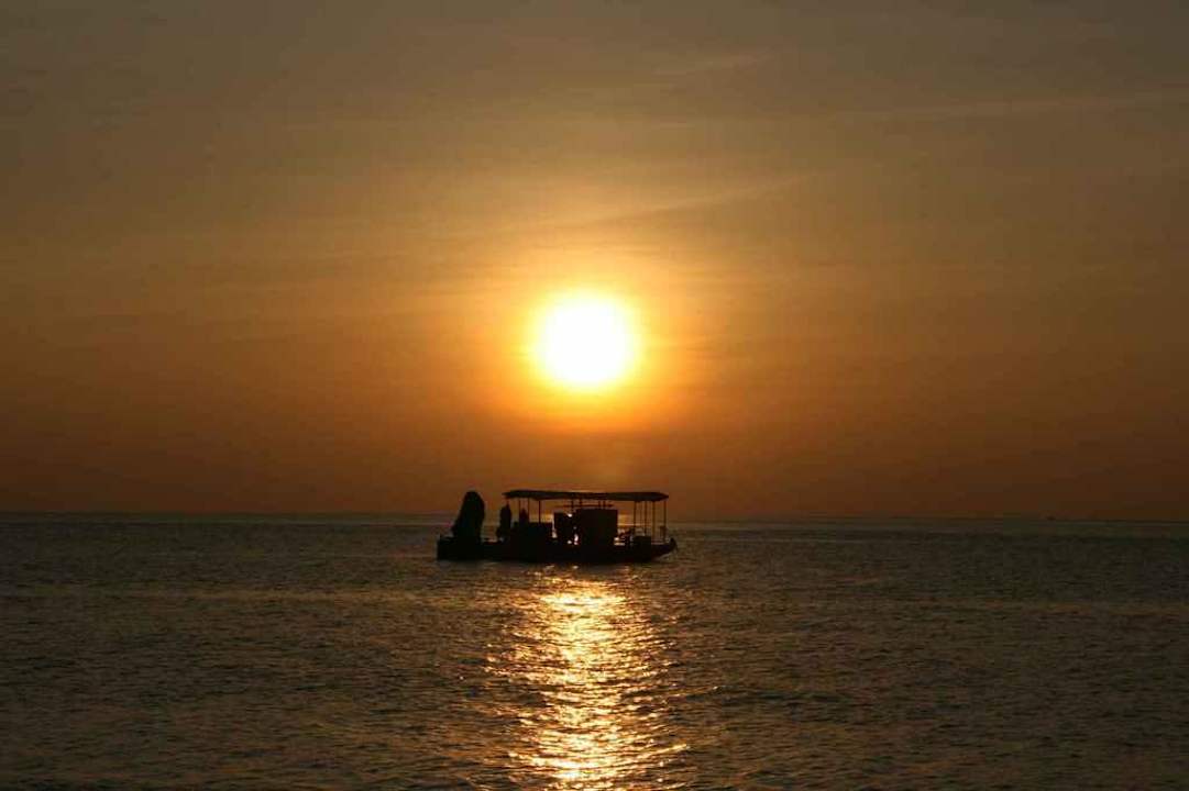 Sonnenuntergang NH Collection Maldives Reethi Resort