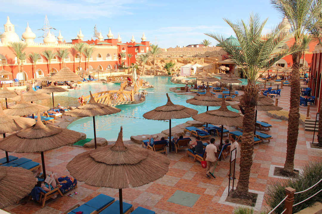 Активный бассейн Pickalbatros Alf Leila Wa Leila Resort - Neverland Hurghada