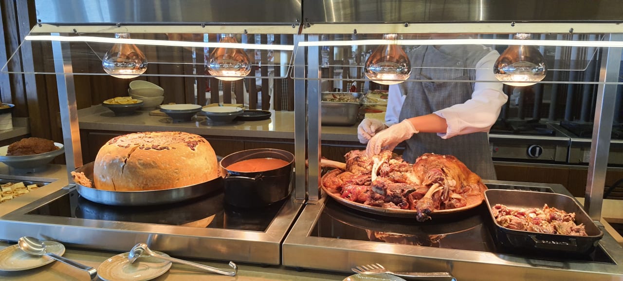 Gastro Melas Resort Hotel