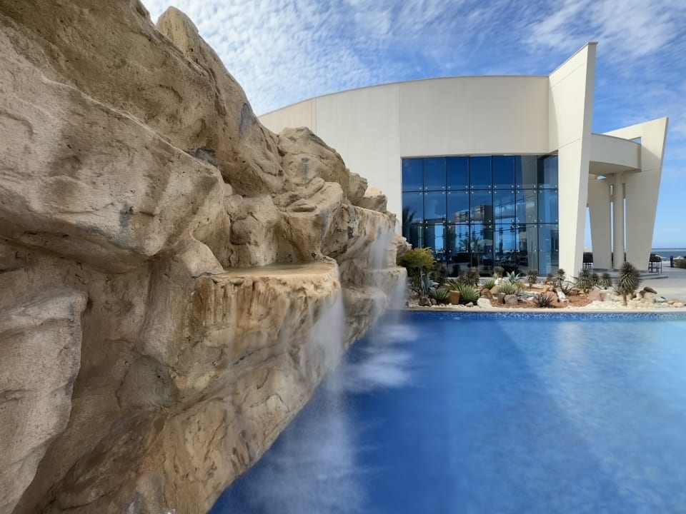 Pool Malikia Resort Abu Dabbab