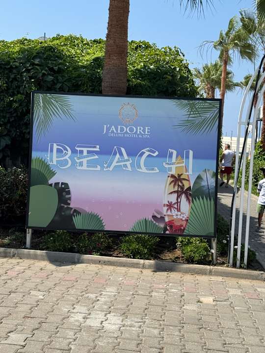 Strand J'adore Deluxe Hotel & Spa