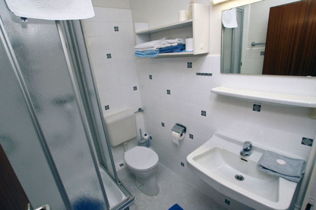 Badezimmer Ferienwohnung Nr. 7 Ferienhaus Akunak