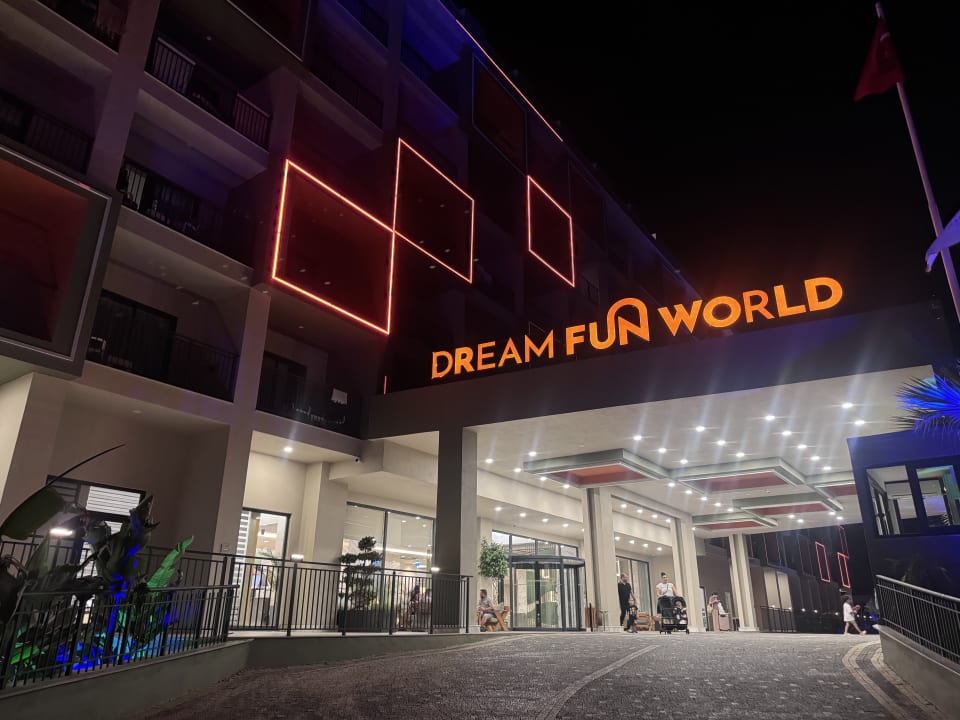 Außenansicht Dream Fun World