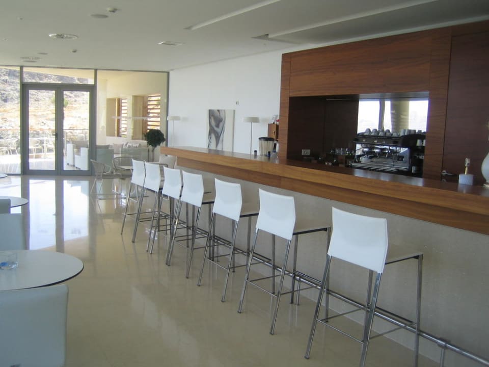 Bar mit Terrasse und Blick auf die Bucht Lindos Blu, Luxury Hotel & Suites - Adults only