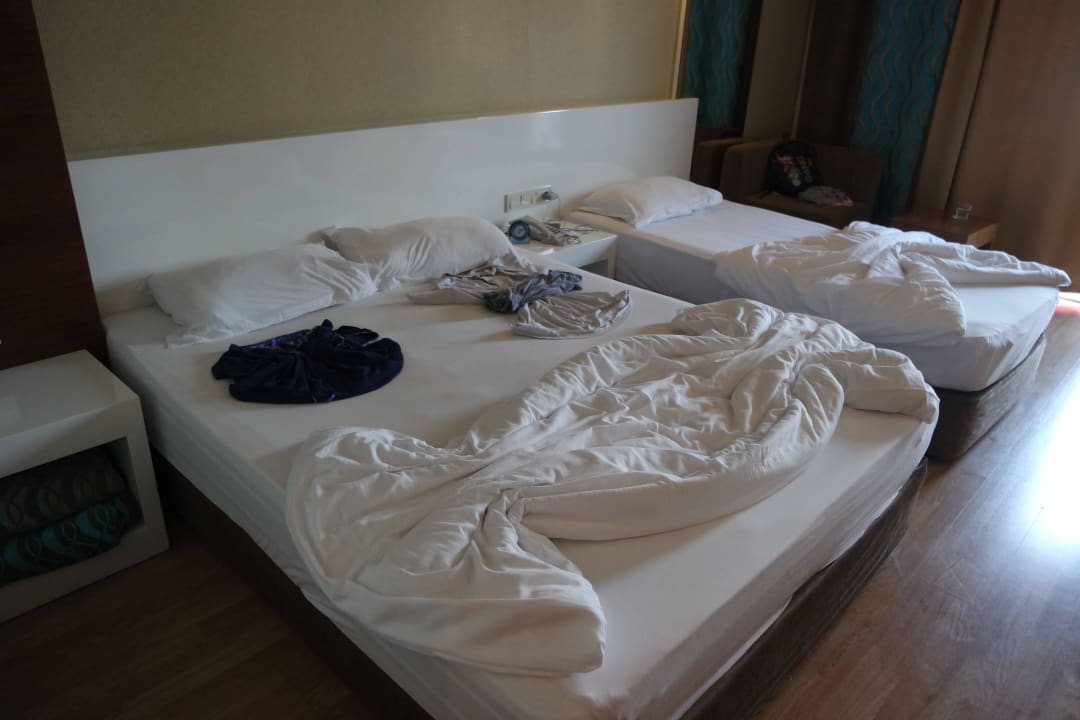 Doppelzimmer mit Zustellbett Seaden Sea World Resort & Spa