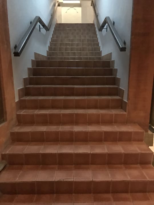 Sonstiges Puri Santrian